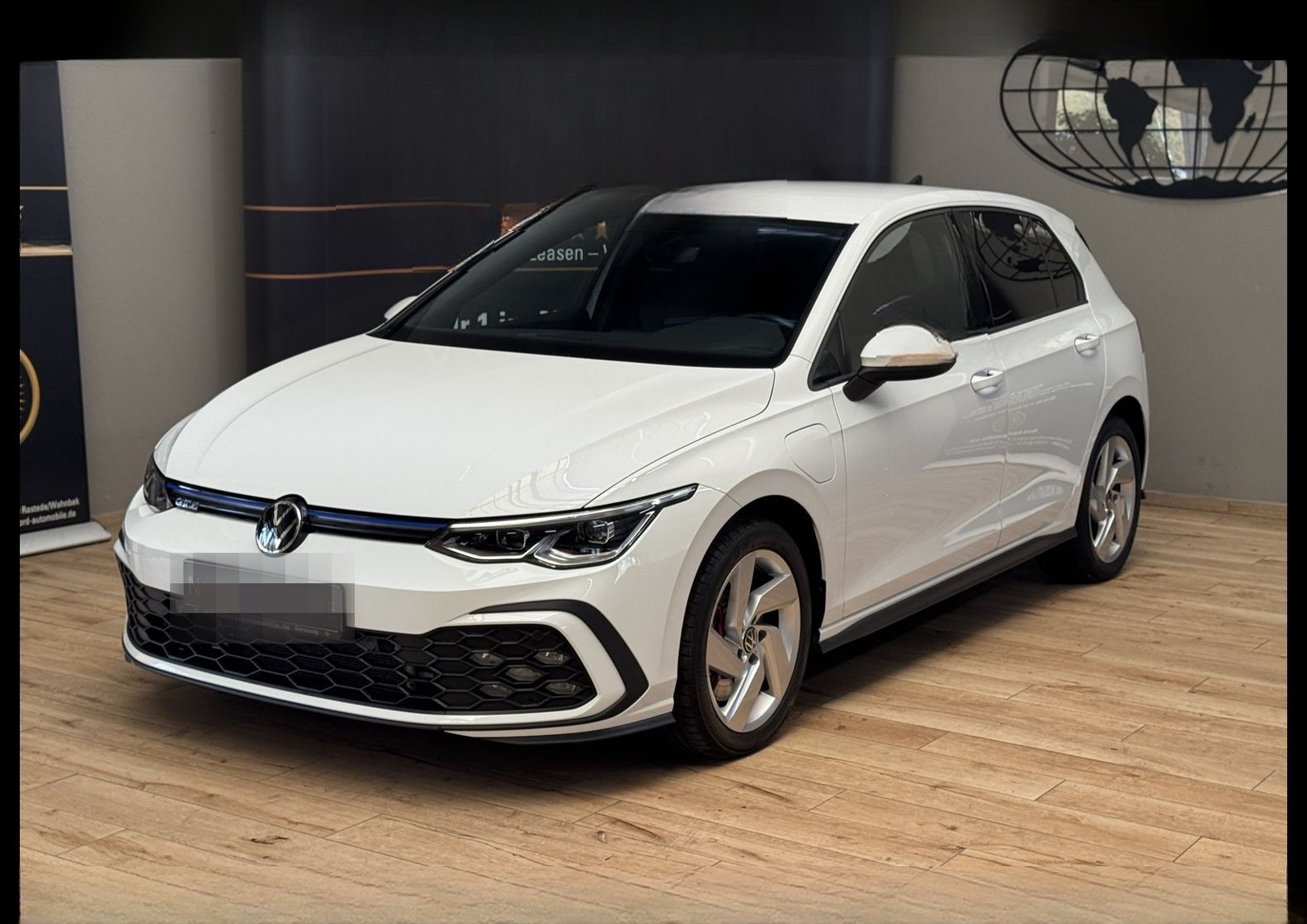 Volkswagen Golf VIII GTE eHybrid DSG Navi/LED/17/PDC/17 foto 7