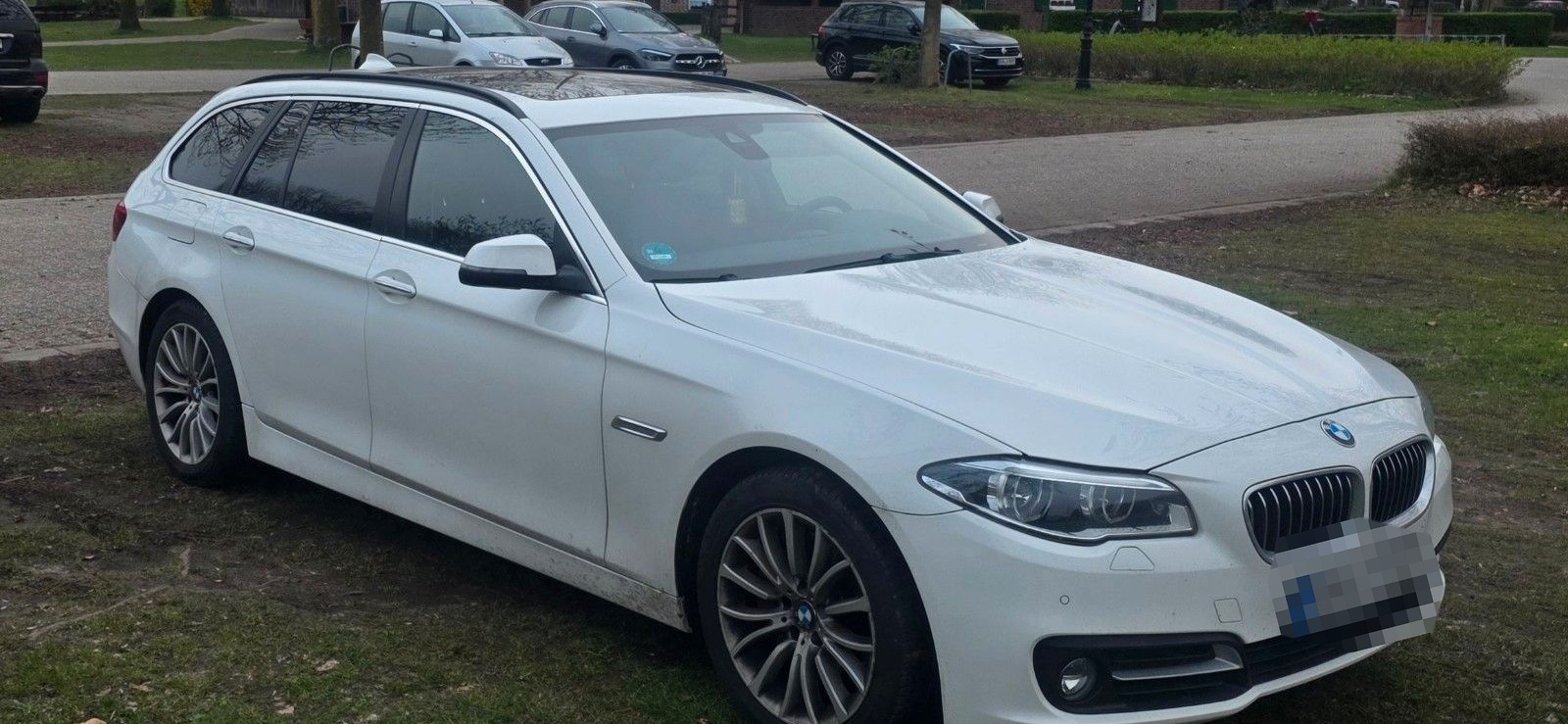 BMW 530d xDrive Touring A - 8fach bereift foto 7