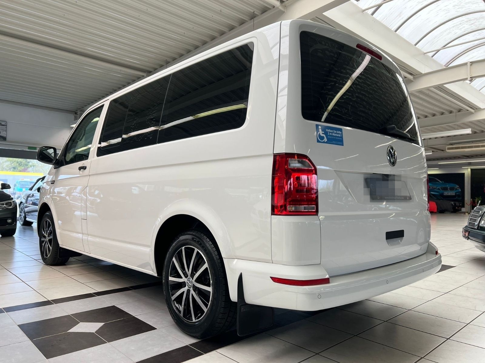 Volkswagen T6 Multivan NAVI/DSG/BEHINDERTENGERECHT/RAMPE foto 11