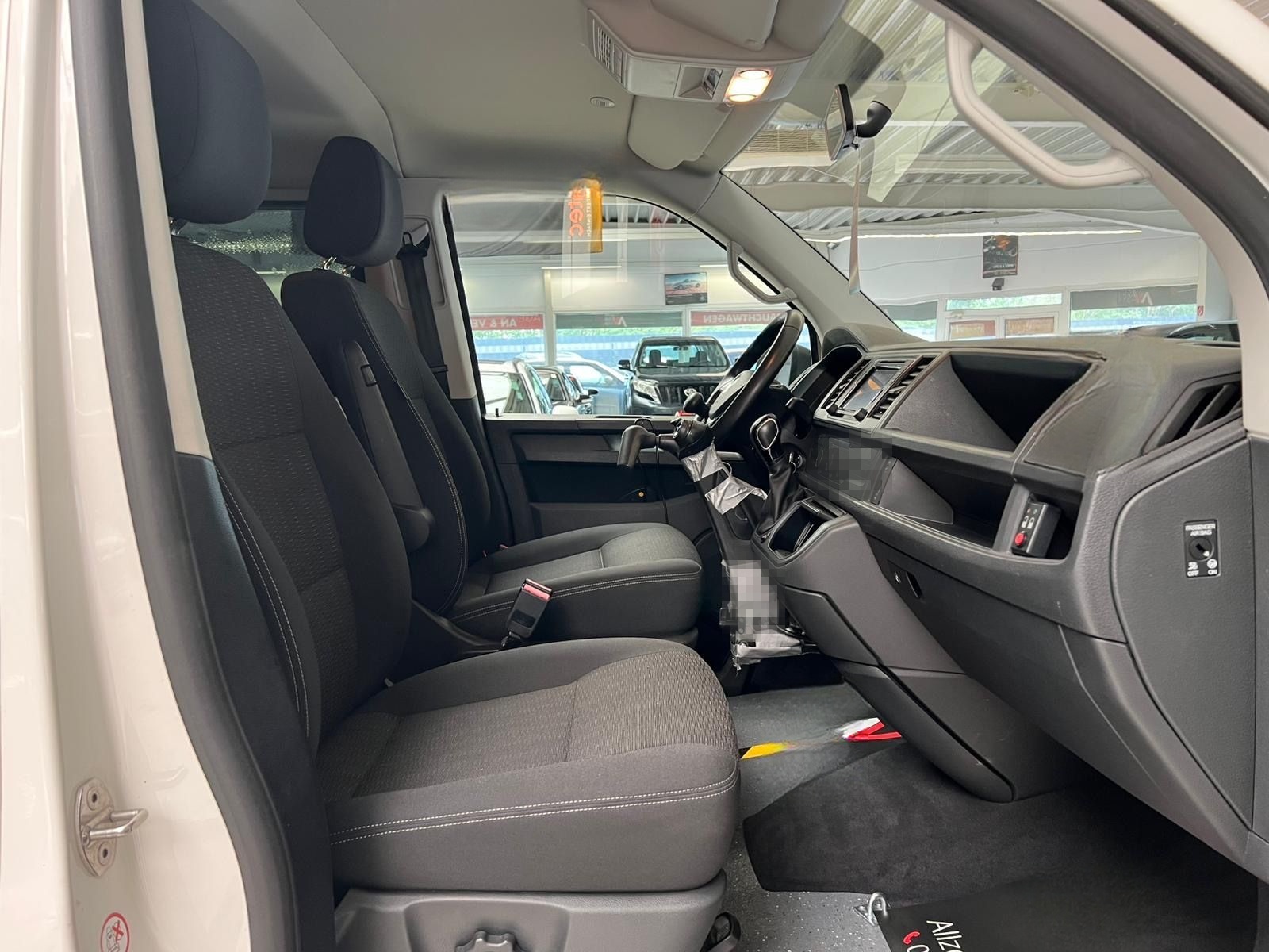 Volkswagen T6 Multivan NAVI/DSG/BEHINDERTENGERECHT/RAMPE foto 18