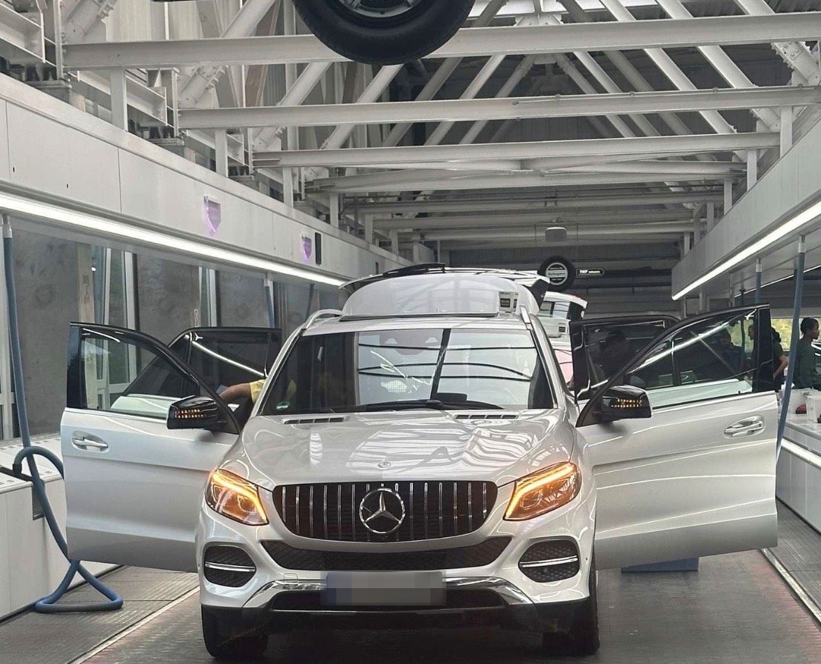 Mercedes-Benz Mercedes  GLE 350d 4 Matic  top Ausstattung foto 9
