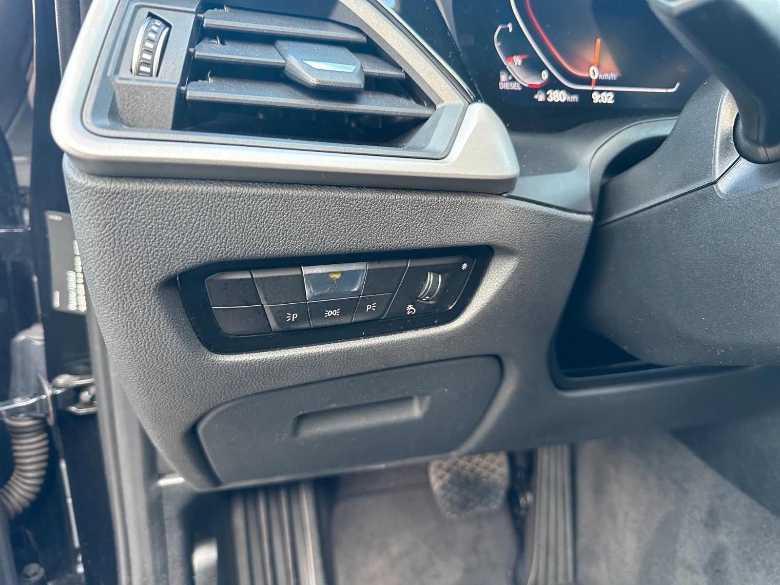 BMW 320 d Touring-Laser-Head Up-KAMERA-CarPlay-AHK foto 11