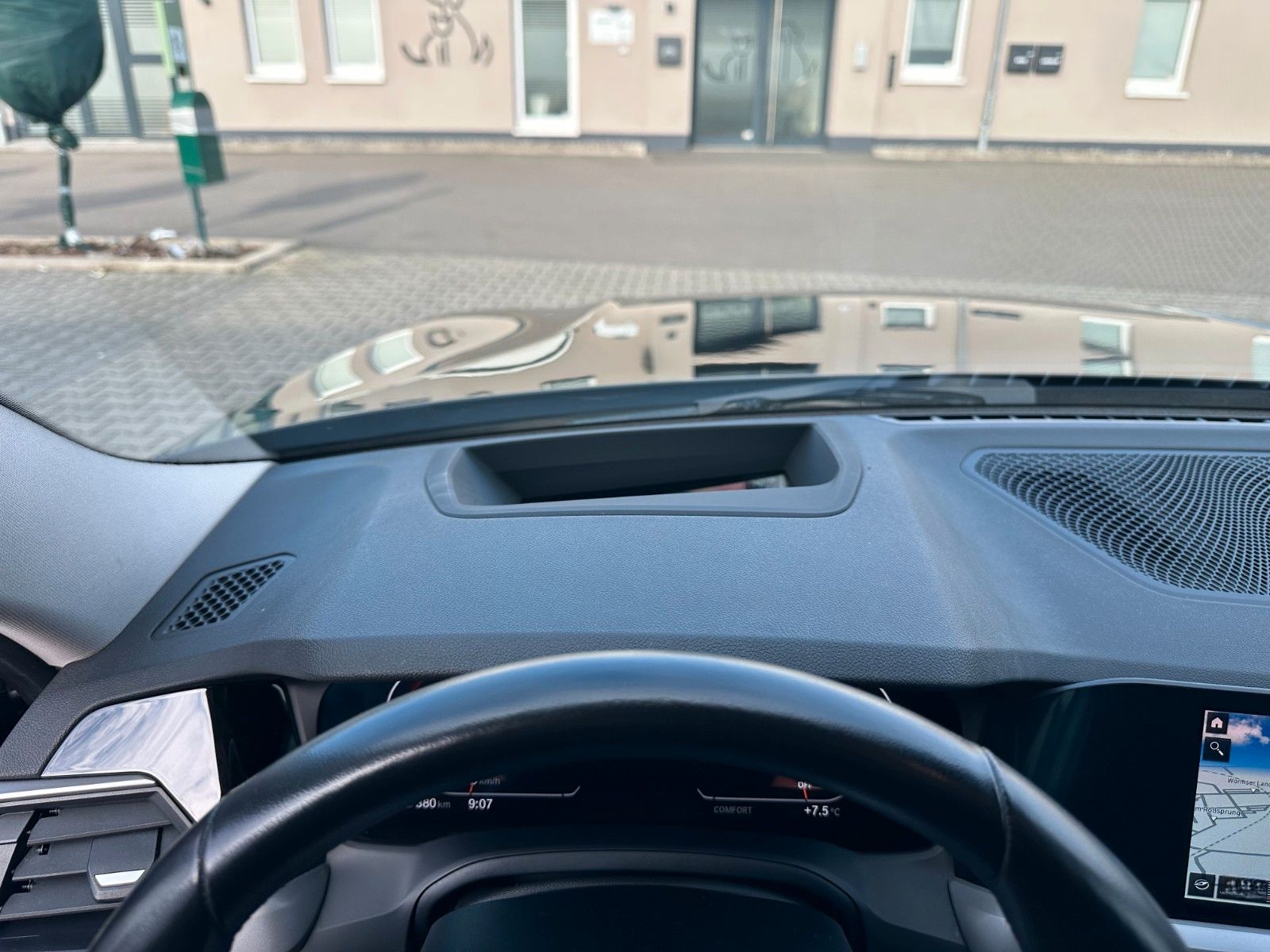 BMW 320 d Touring-Laser-Head Up-KAMERA-CarPlay-AHK foto 12