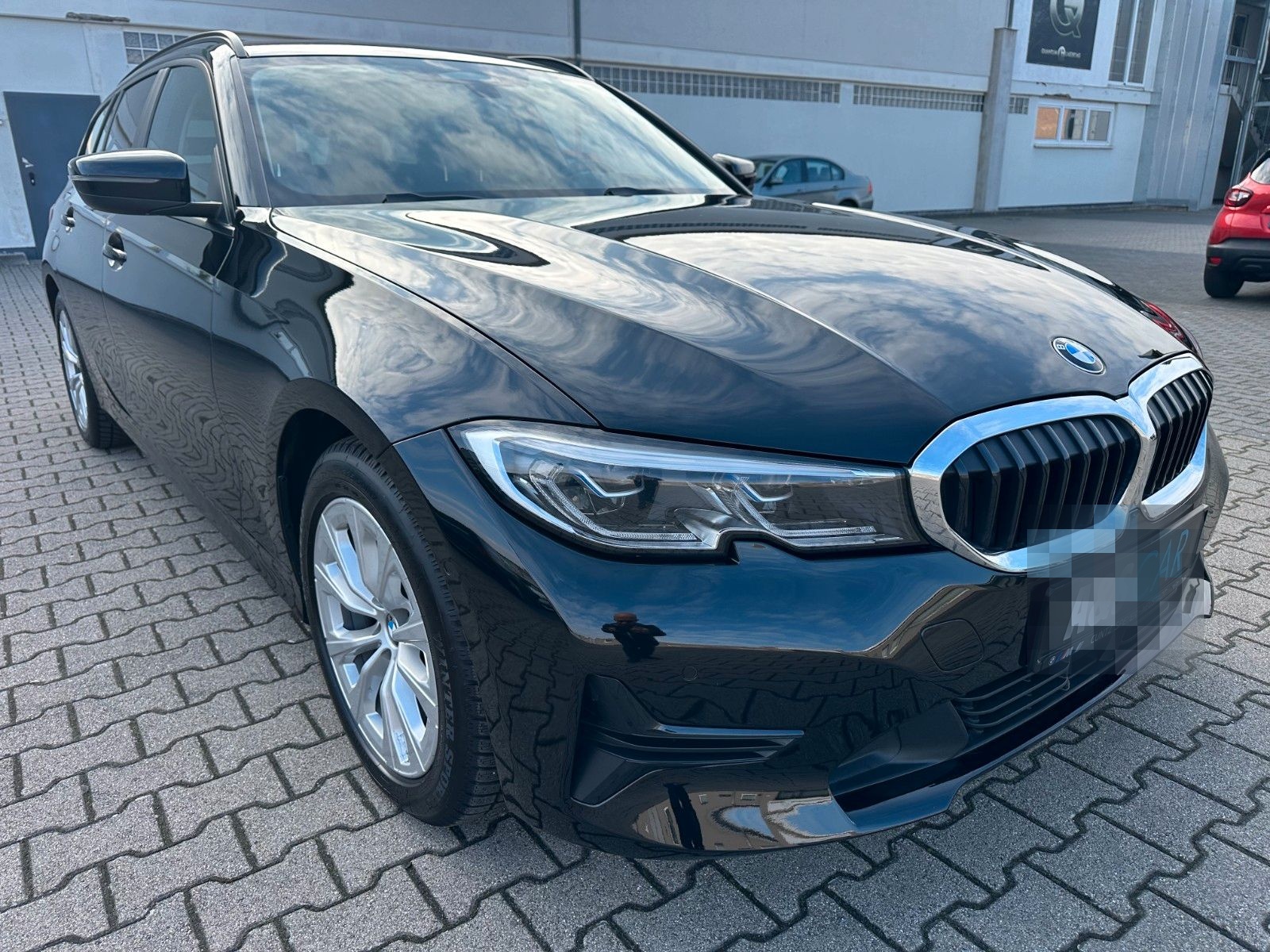 BMW 320 d Touring-Laser-Head Up-KAMERA-CarPlay-AHK foto 3