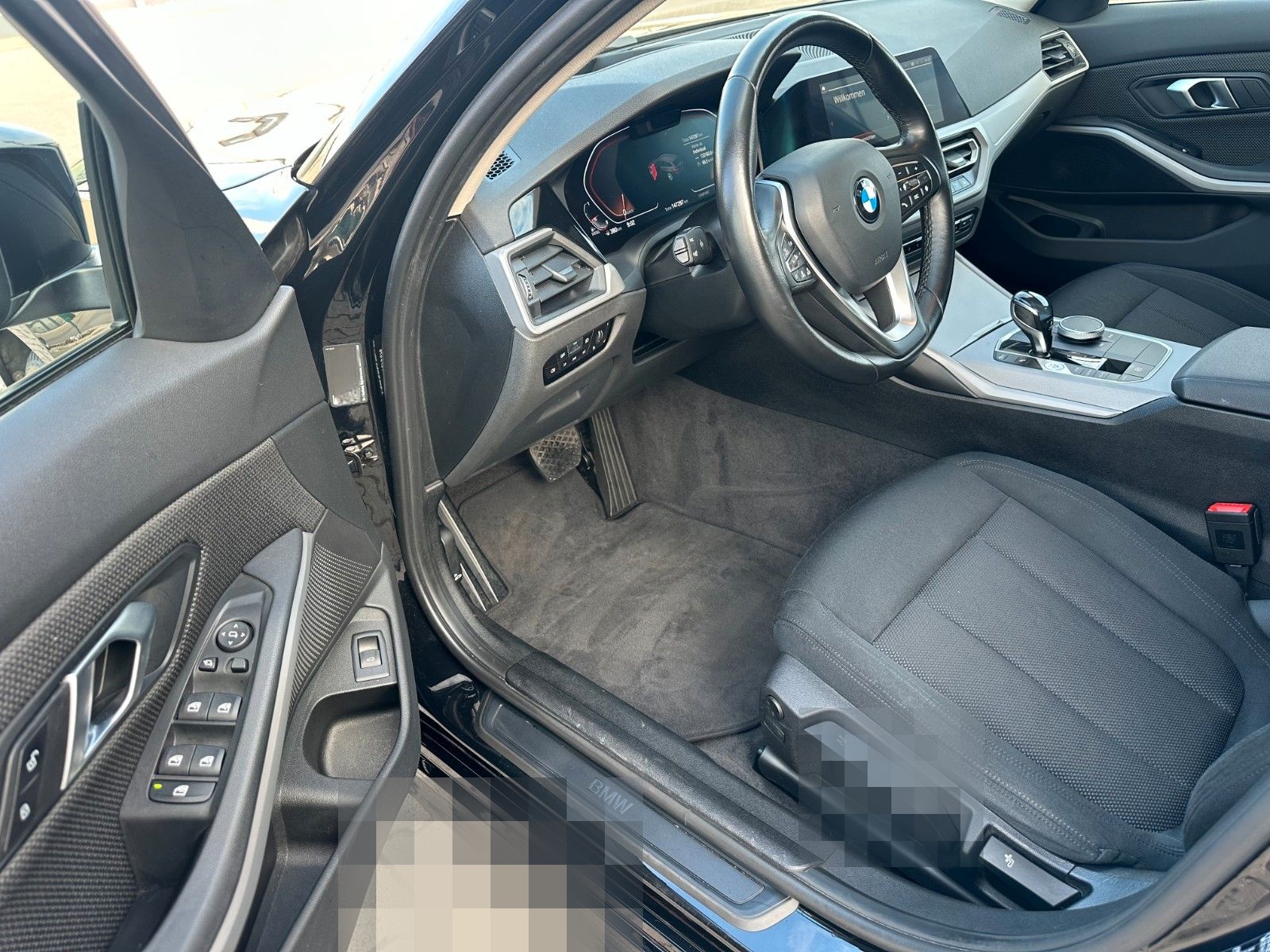 BMW 320 d Touring-Laser-Head Up-KAMERA-CarPlay-AHK foto 10