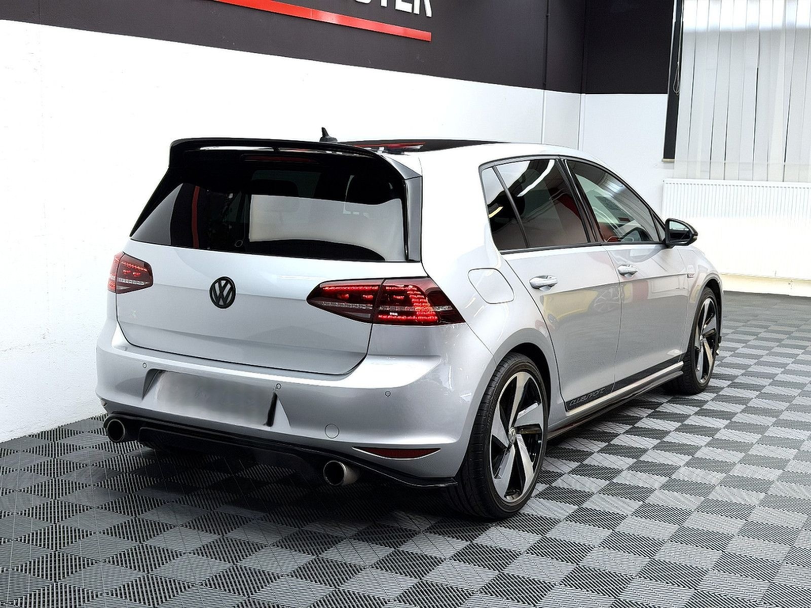 Volkswagen Golf 7 Lim. GTI Clubsport *Bi-Xenon*RFK*SHZ* foto 17