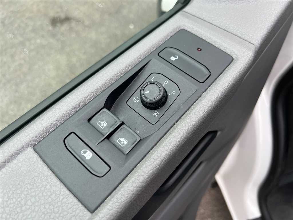 Volkswagen T6 Kasten 2.0 TDI KRS 4 MOTION Sortimo Standhz foto 15