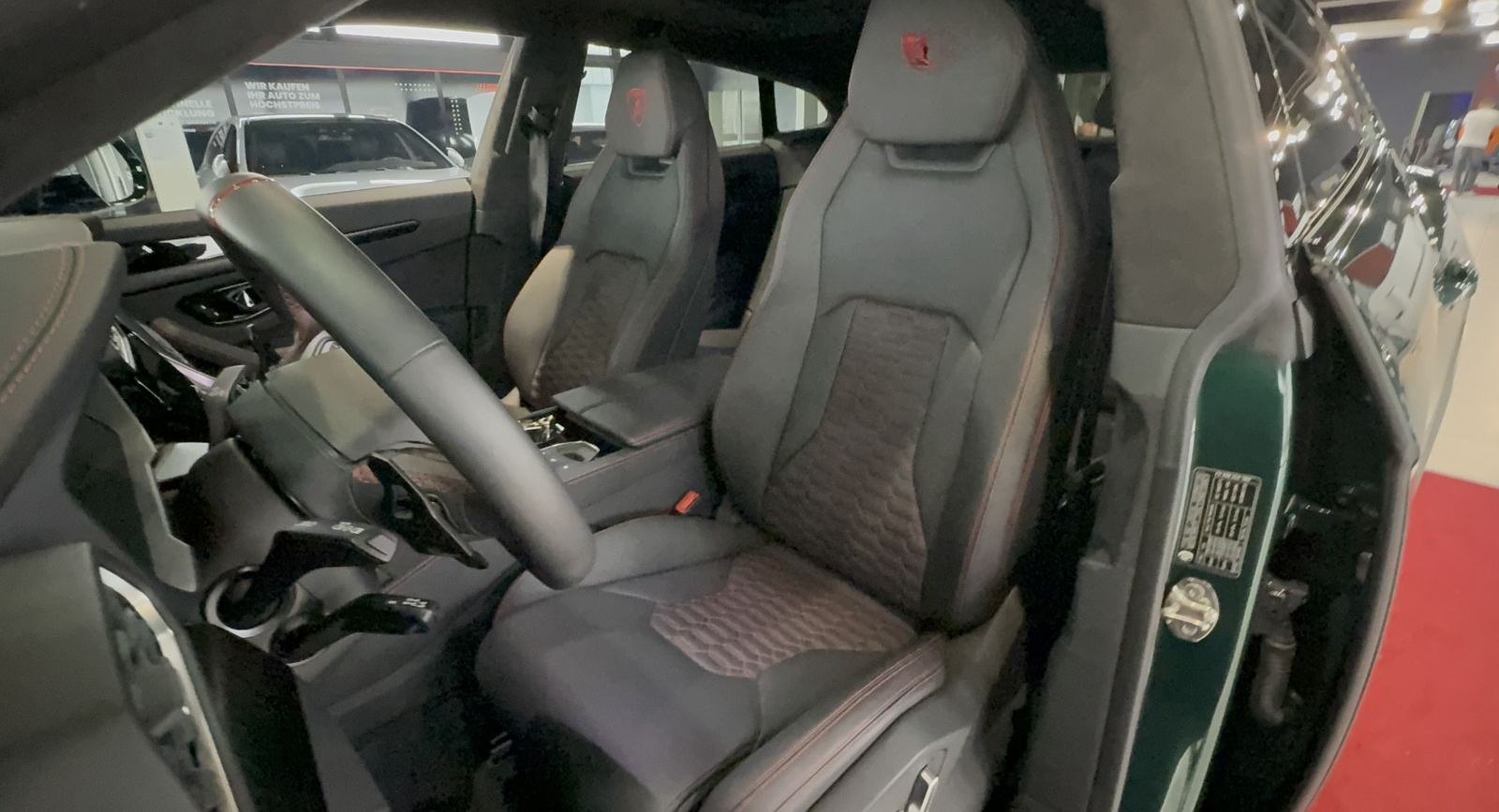 Lamborghini Urus S*PANO*B&O*KERAMIK*23Zoll foto 7