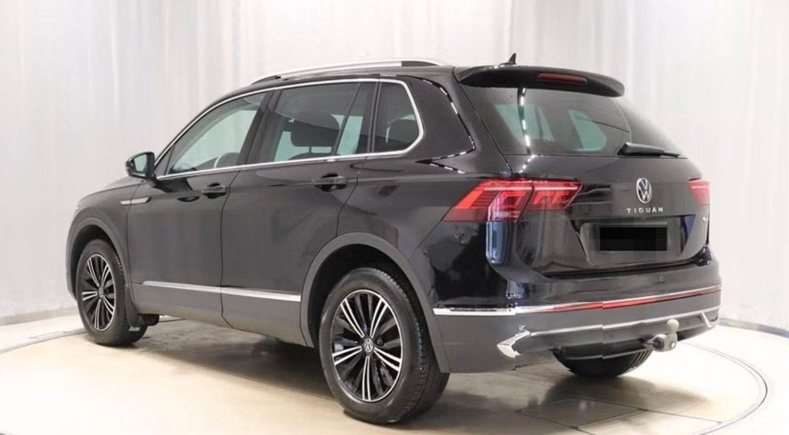 Volkswagen Tiguan Elegance 4Motion foto 2