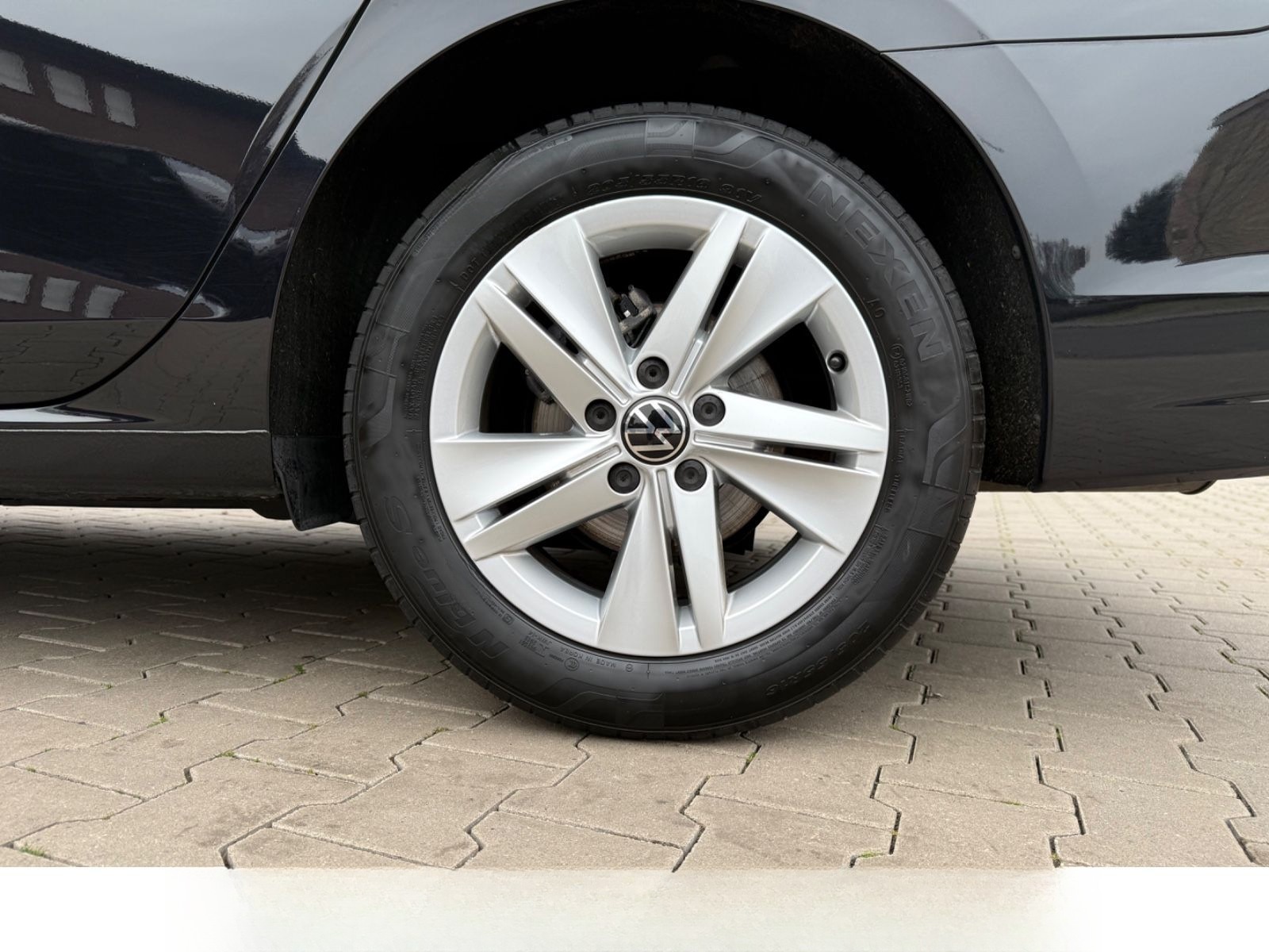 Volkswagen Golf VIII Variant 2.0 TDI Life foto 11