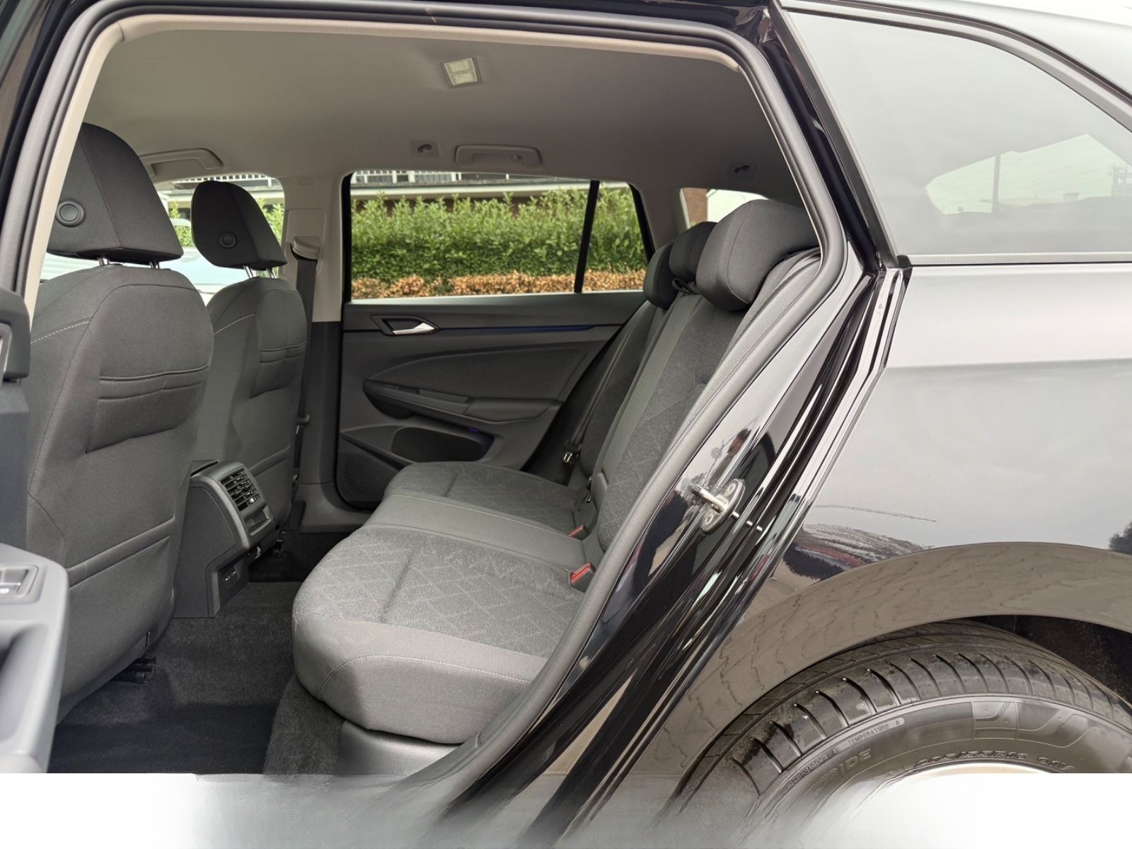 Volkswagen Golf VIII Variant 2.0 TDI Life foto 14