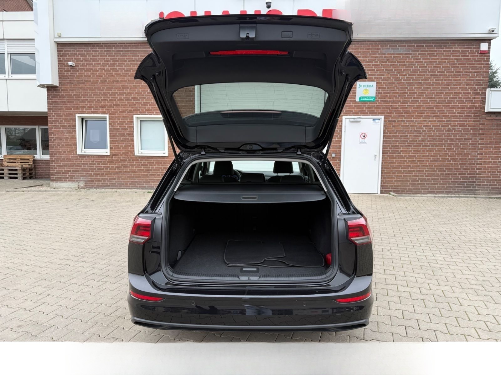 Volkswagen Golf VIII Variant 2.0 TDI Life foto 16