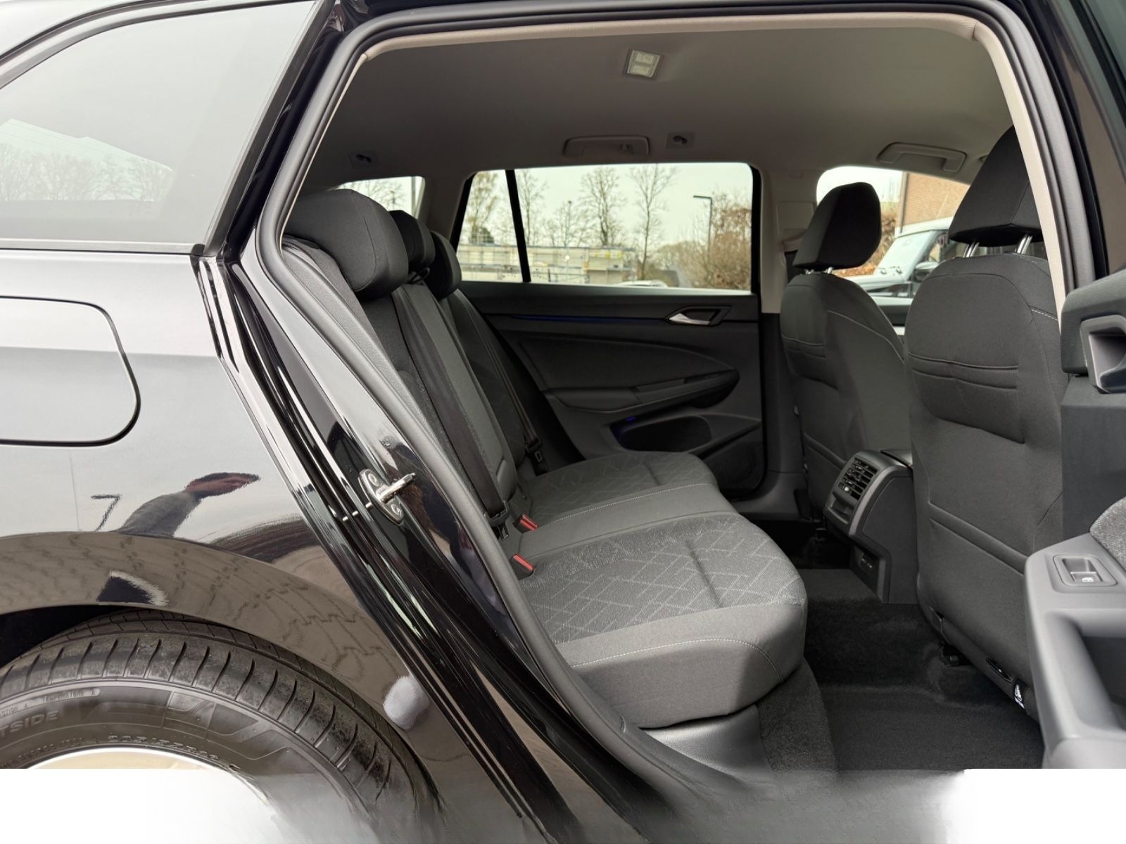 Volkswagen Golf VIII Variant 2.0 TDI Life foto 17