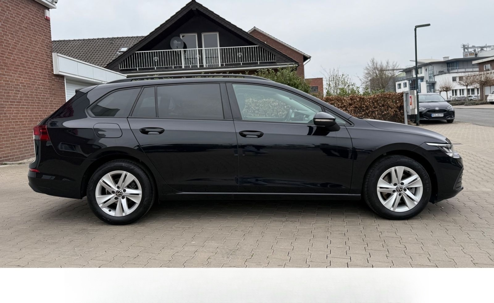 Volkswagen Golf VIII Variant 2.0 TDI Life foto 6