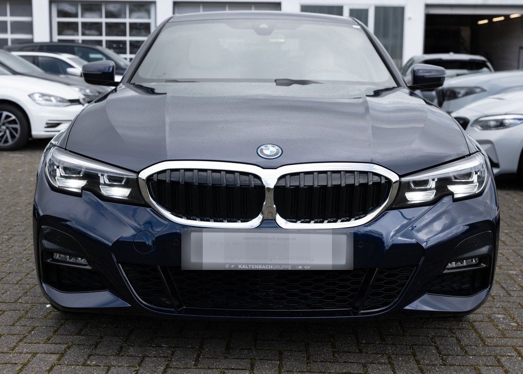 BMW 330e xDrive M-Sport LED NAVI KAMERA PDC MEMORY foto 2