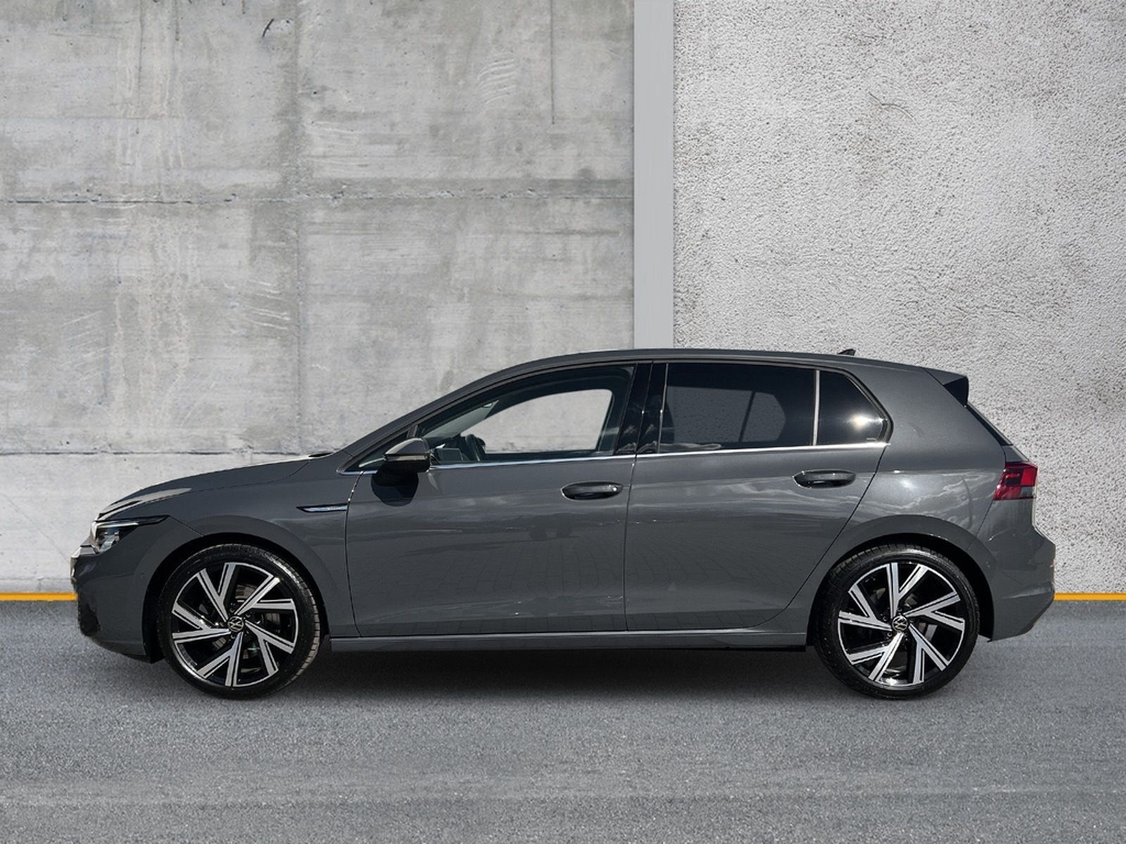 Volkswagen Golf VIII 2.0 TSI DSG Style LED+ KAMERA AHK 18`` foto 2