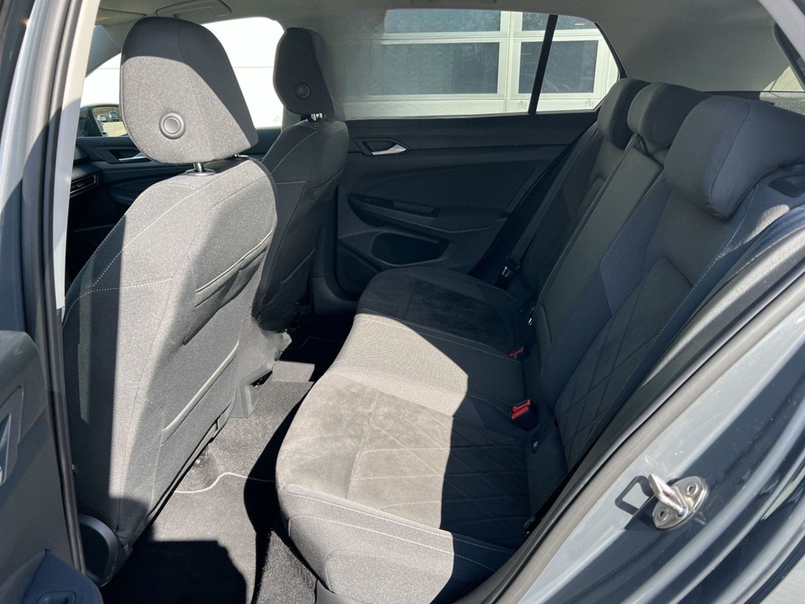 Volkswagen Golf VIII 2.0 TSI DSG Style LED+ KAMERA AHK 18`` foto 12