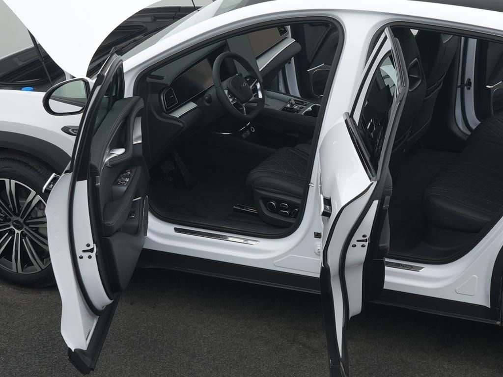 BYD SEALION 7 Comfort foto 16