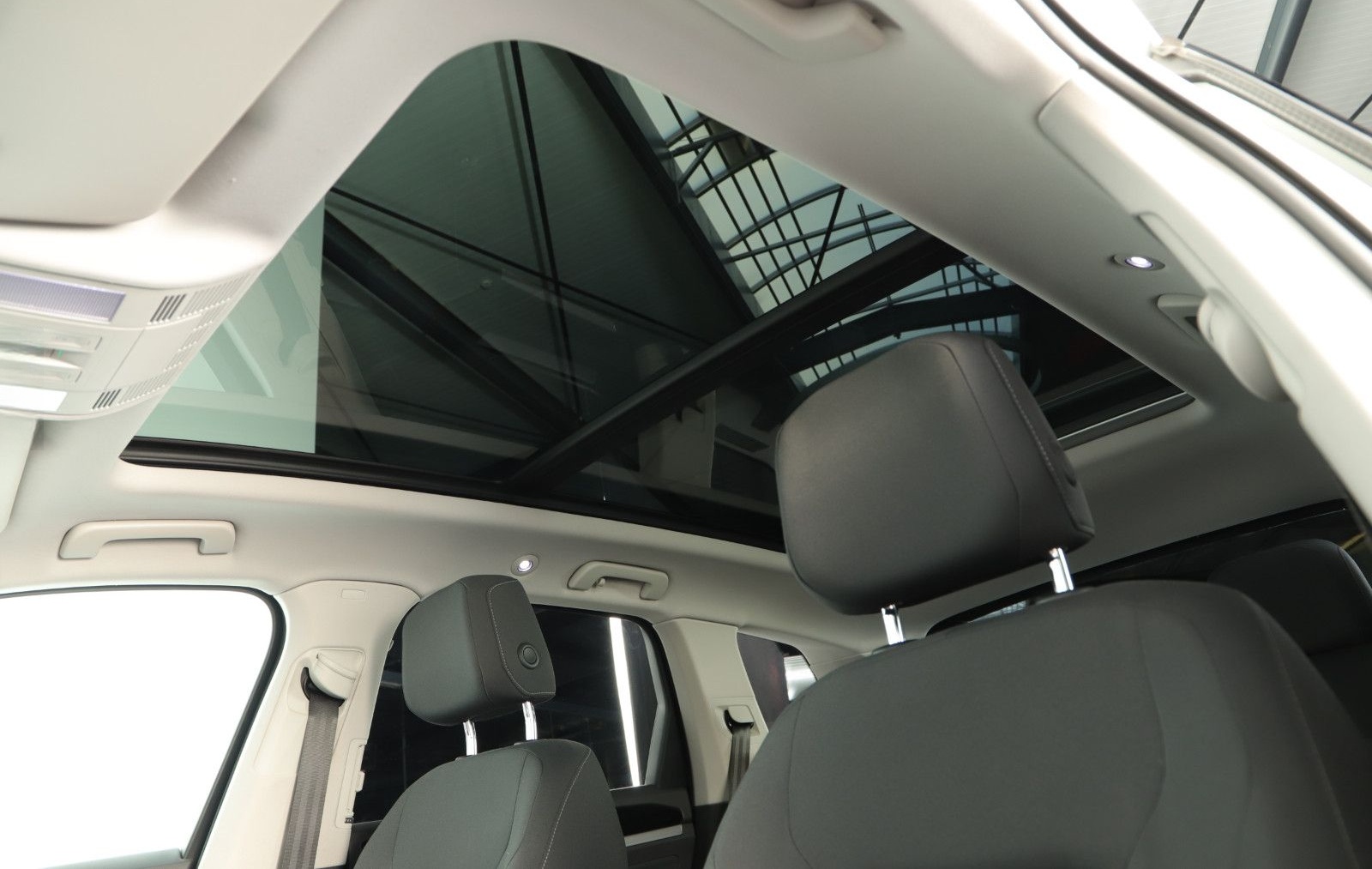 Volkswagen Touareg 3.0 V6 210KW AHK PANORAMA JOKER 3 foto 14