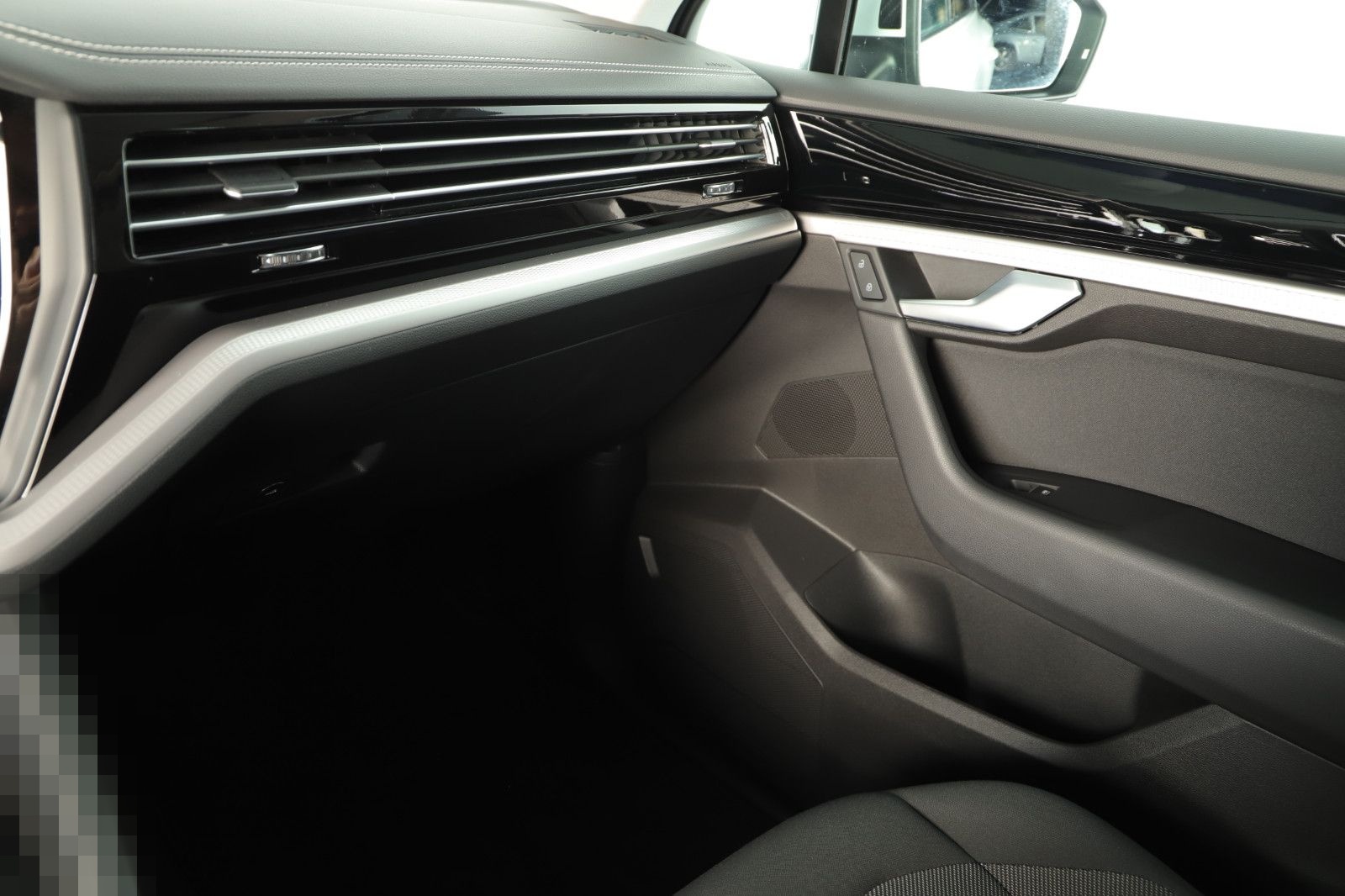 Volkswagen Touareg 3.0 V6 210KW AHK PANORAMA JOKER 3 foto 18