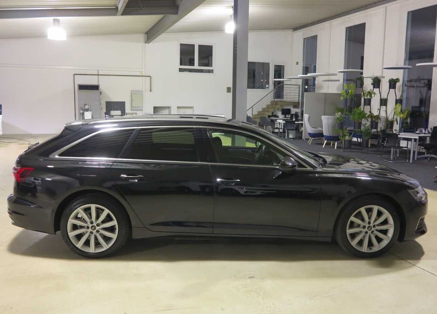 Audi A6 Avant 40 TDI 2.0 quatt S tronic design Leder foto 13