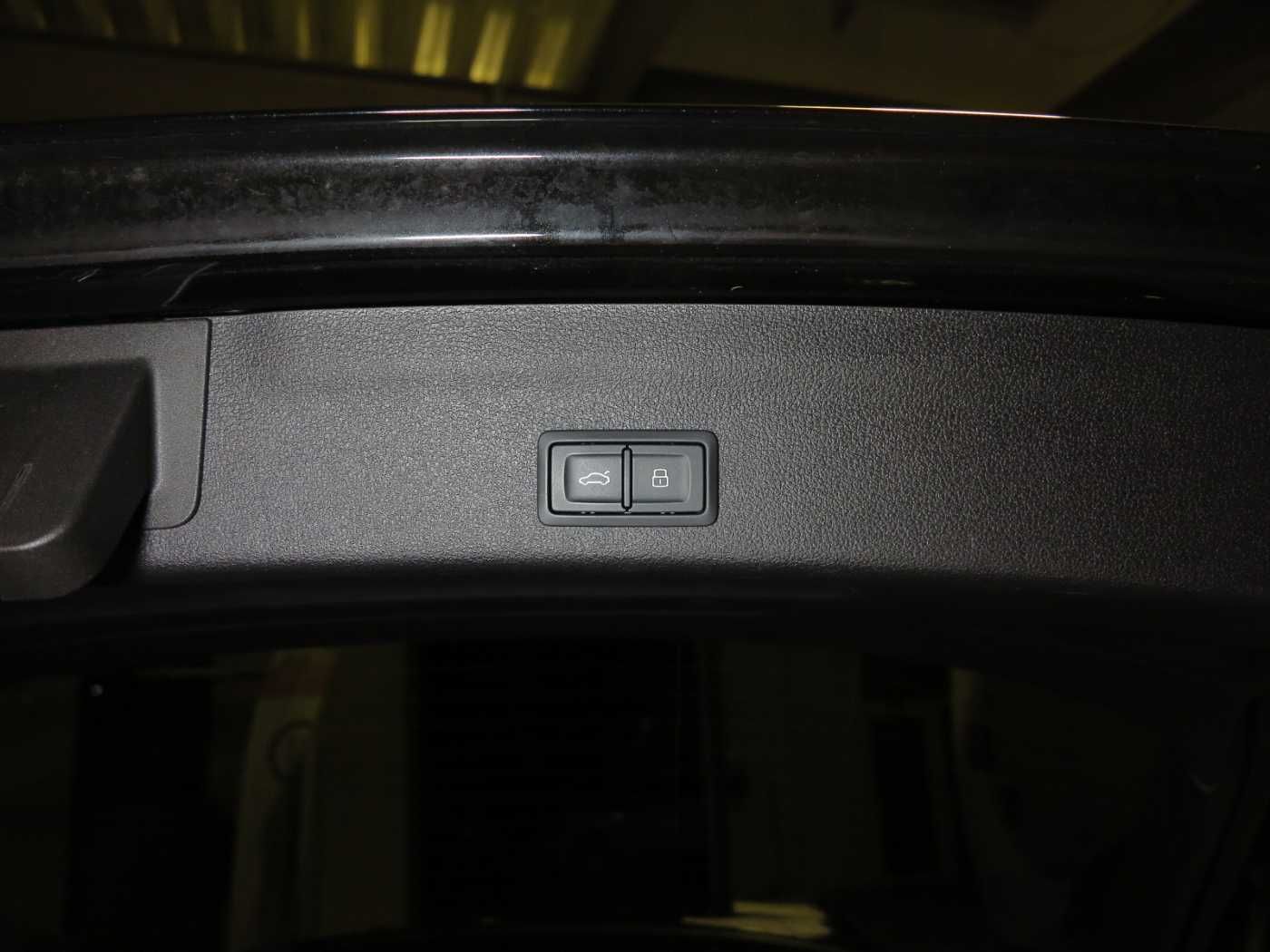 Audi A6 Avant 40 TDI 2.0 quatt S tronic design Leder foto 25