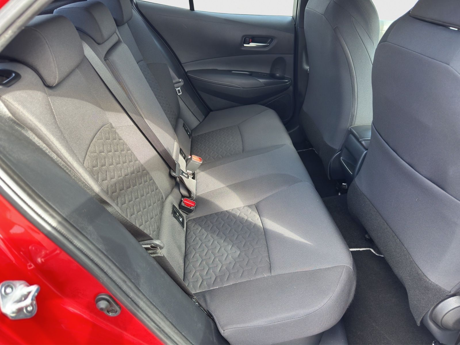 Toyota Corolla TeamD*2,0*1HD*JBL*CARPLAY* 15J-GARANTIE* foto 17