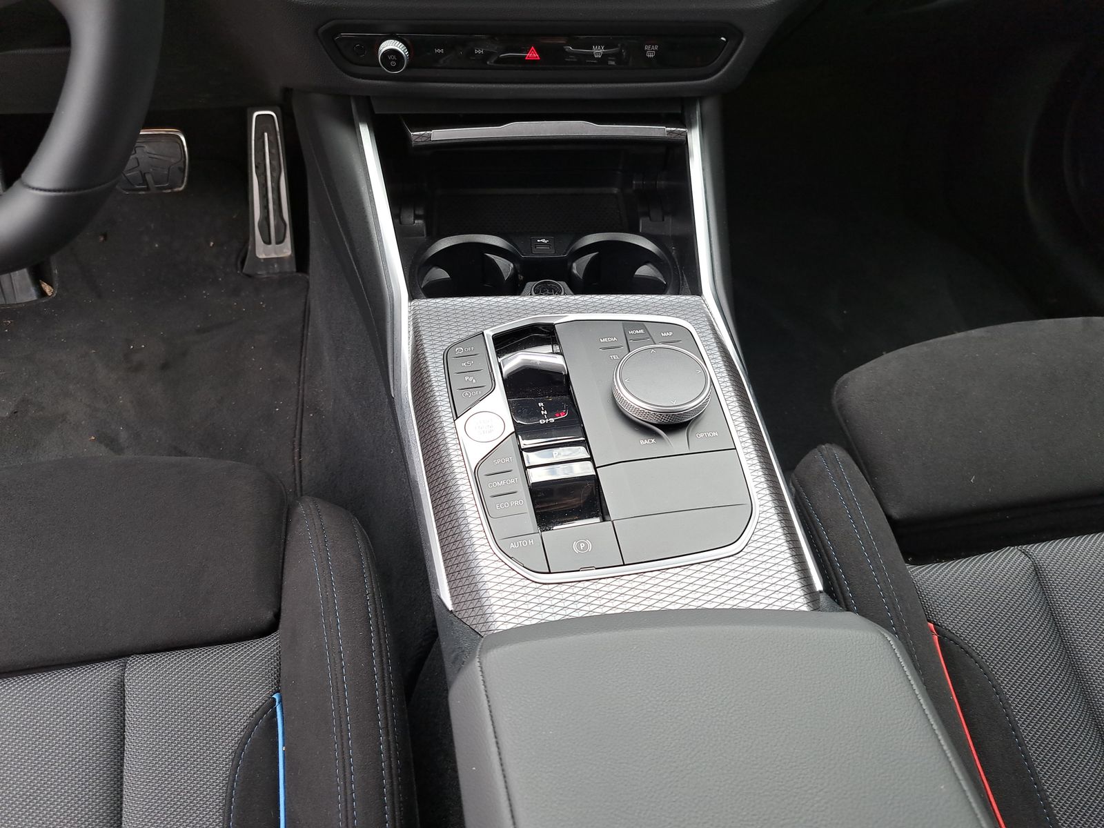 BMW 318i Touring M Sportpaket HiFi DAB LED Tempomat foto 11