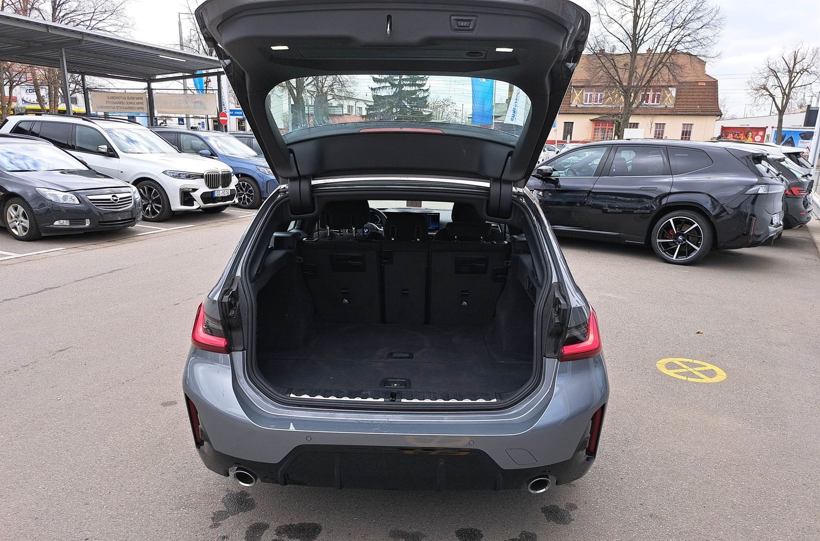 BMW 318i Touring M Sportpaket HiFi DAB LED Tempomat foto 12