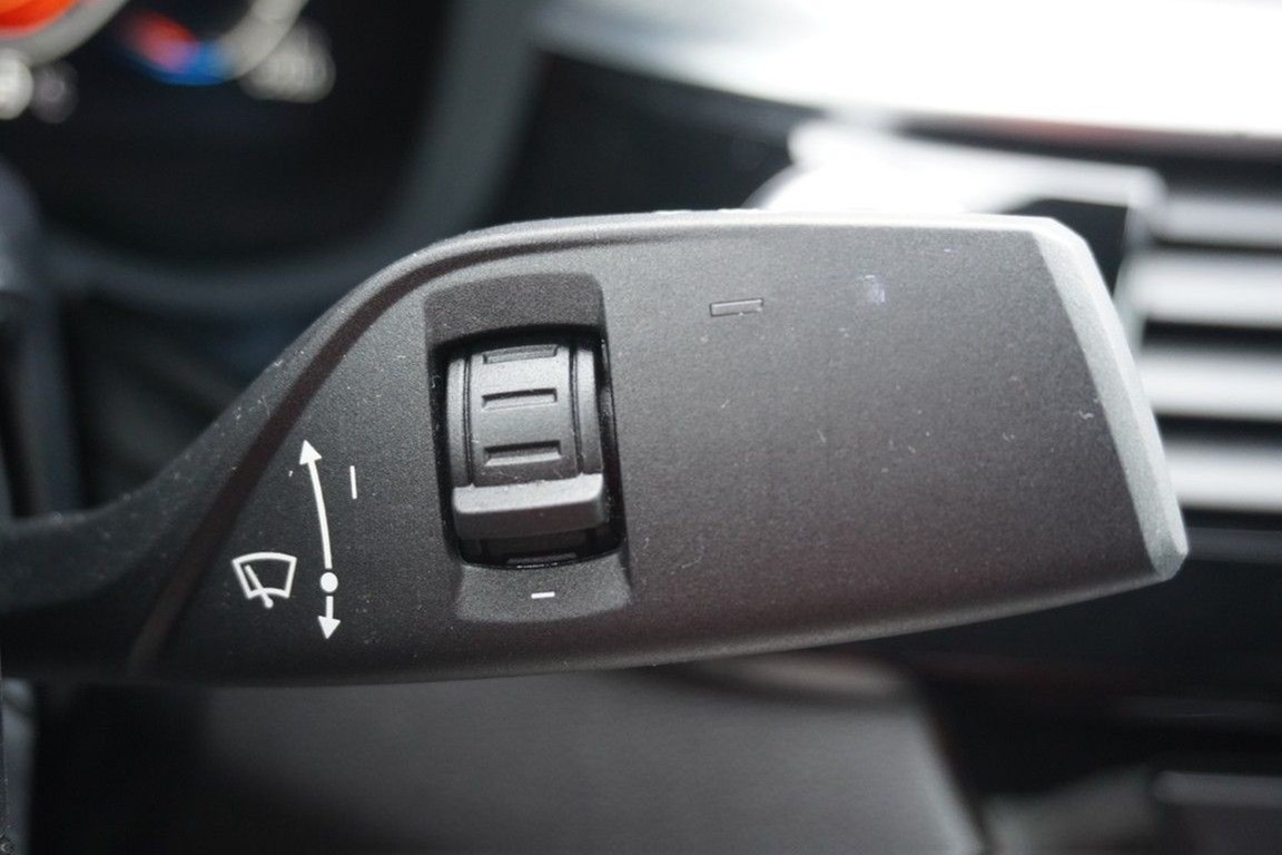 BMW 520d M Sport HarmanKardon Totwinkel Navi TV LED foto 27