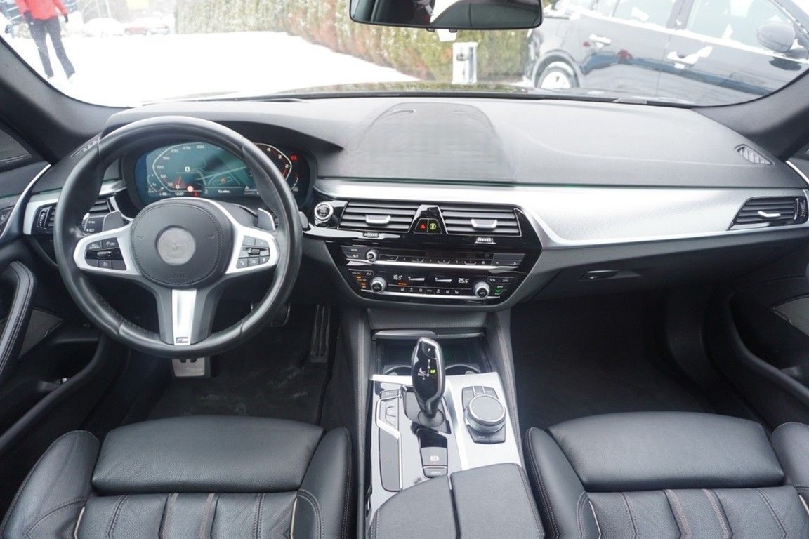 BMW 520d M Sport HarmanKardon Totwinkel Navi TV LED foto 9