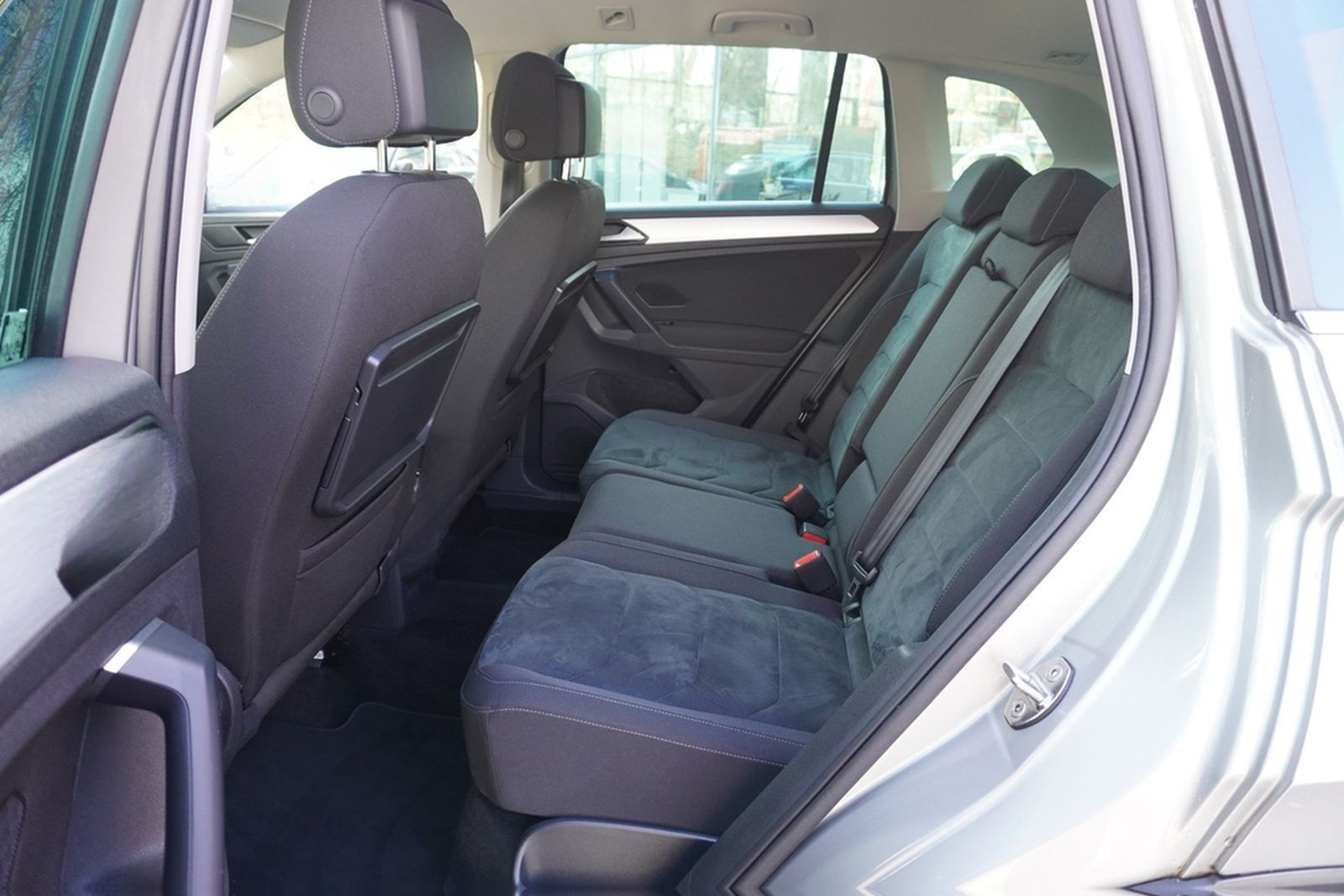 Volkswagen Tiguan 1.5 TSI Active DSG LED Navi ACC 360° foto 12