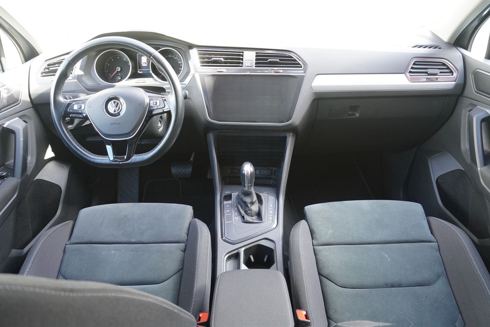 Volkswagen Tiguan 1.5 TSI Active DSG LED Navi ACC 360° foto 15