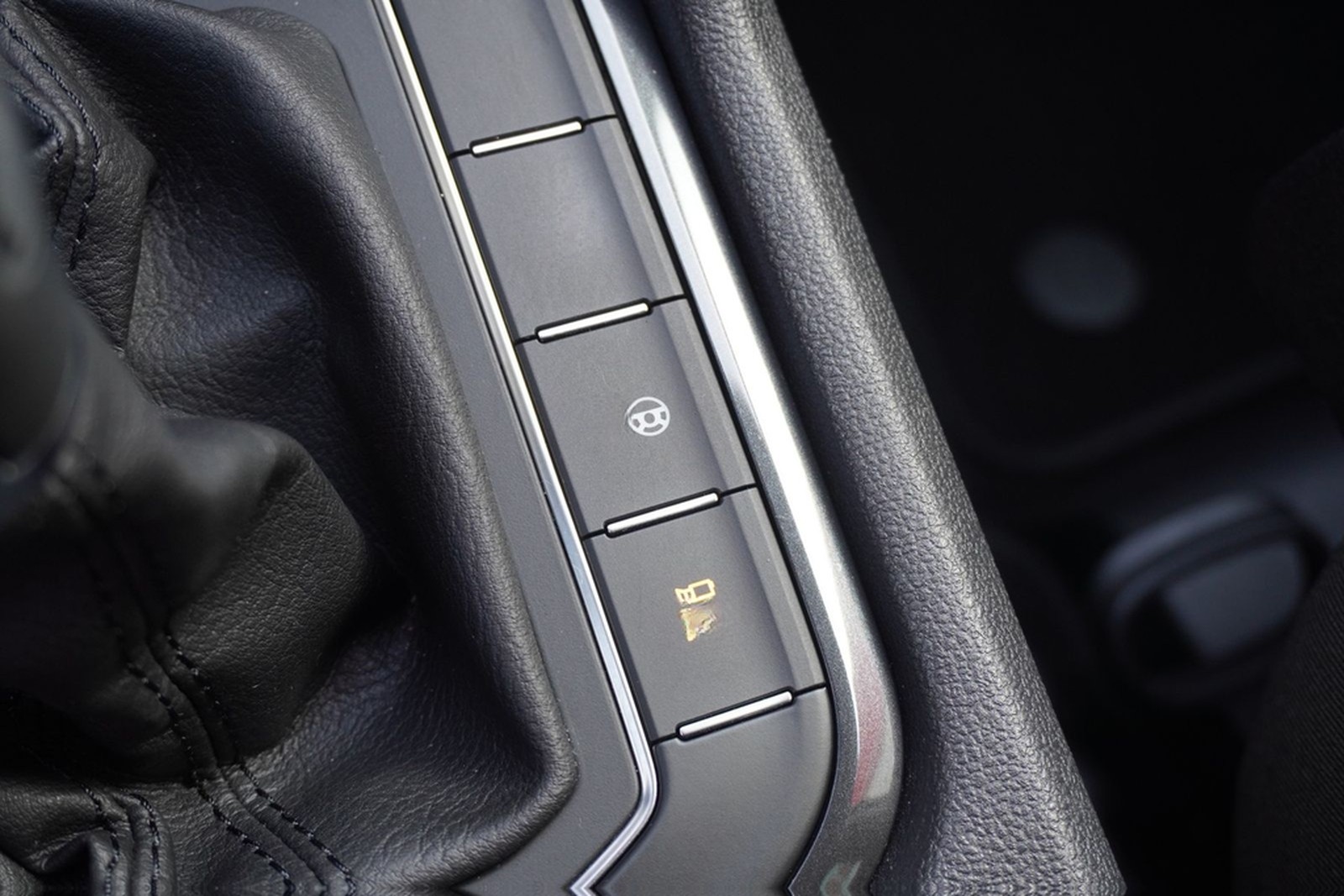 Volkswagen Tiguan 1.5 TSI Active DSG LED Navi ACC 360° foto 29
