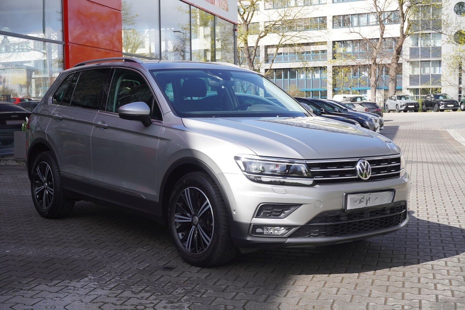 Volkswagen Tiguan 1.5 TSI Active DSG LED Navi ACC 360° foto 4