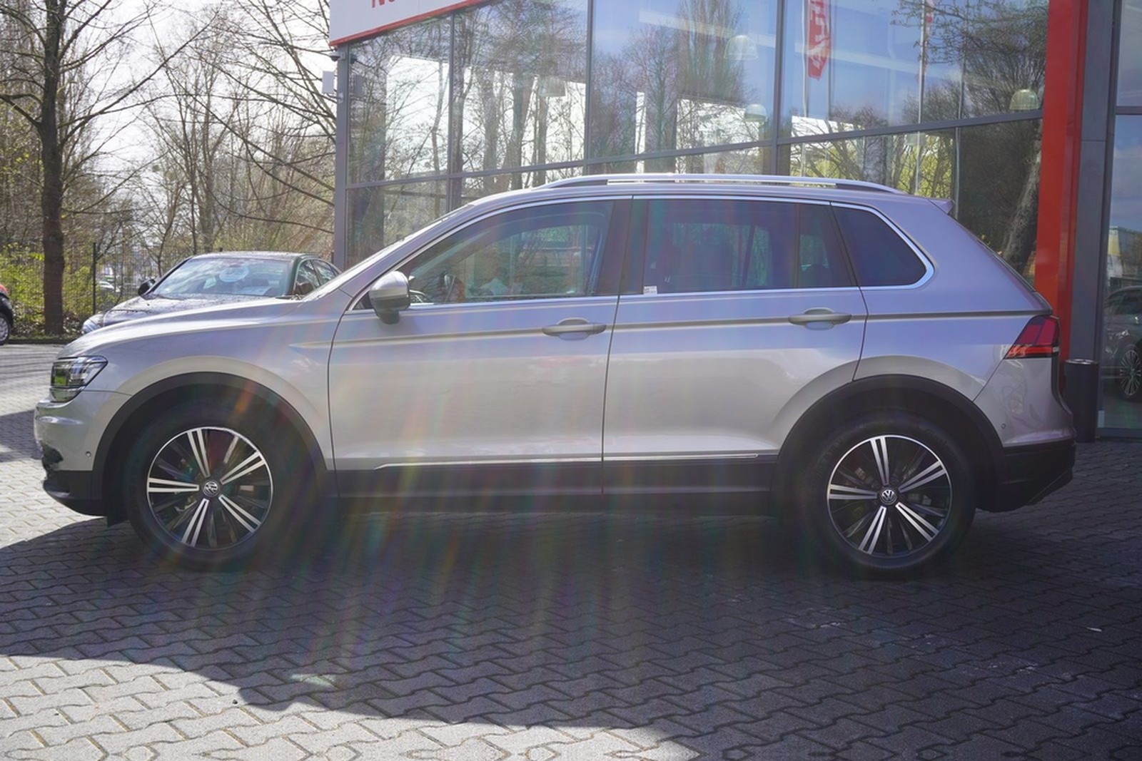 Volkswagen Tiguan 1.5 TSI Active DSG LED Navi ACC 360° foto 9