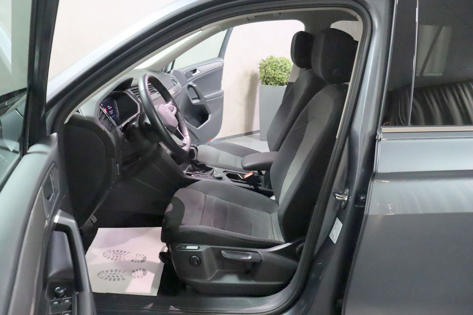 Volkswagen Tiguan Allspace DSG Life 4M 7-Sitzer AHK CAM ACC foto 3