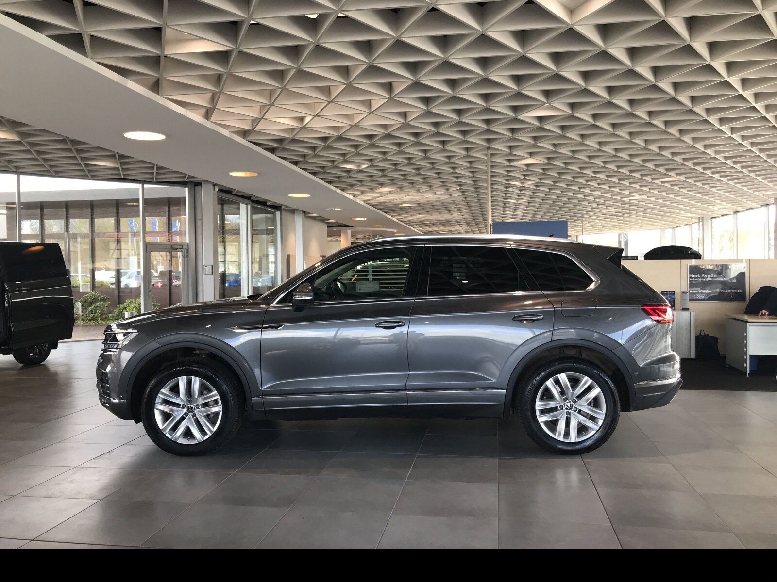 Volkswagen Touareg 3.0 V6 TSI eHybrid Elegance 4M AHK/Pano foto 13