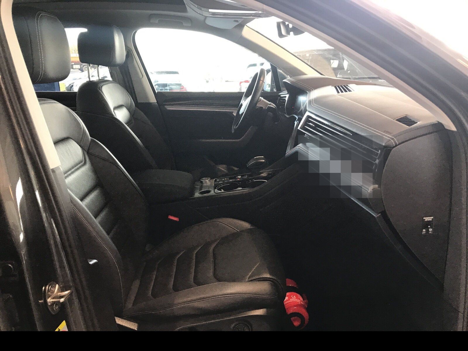 Volkswagen Touareg 3.0 V6 TSI eHybrid Elegance 4M AHK/Pano foto 16