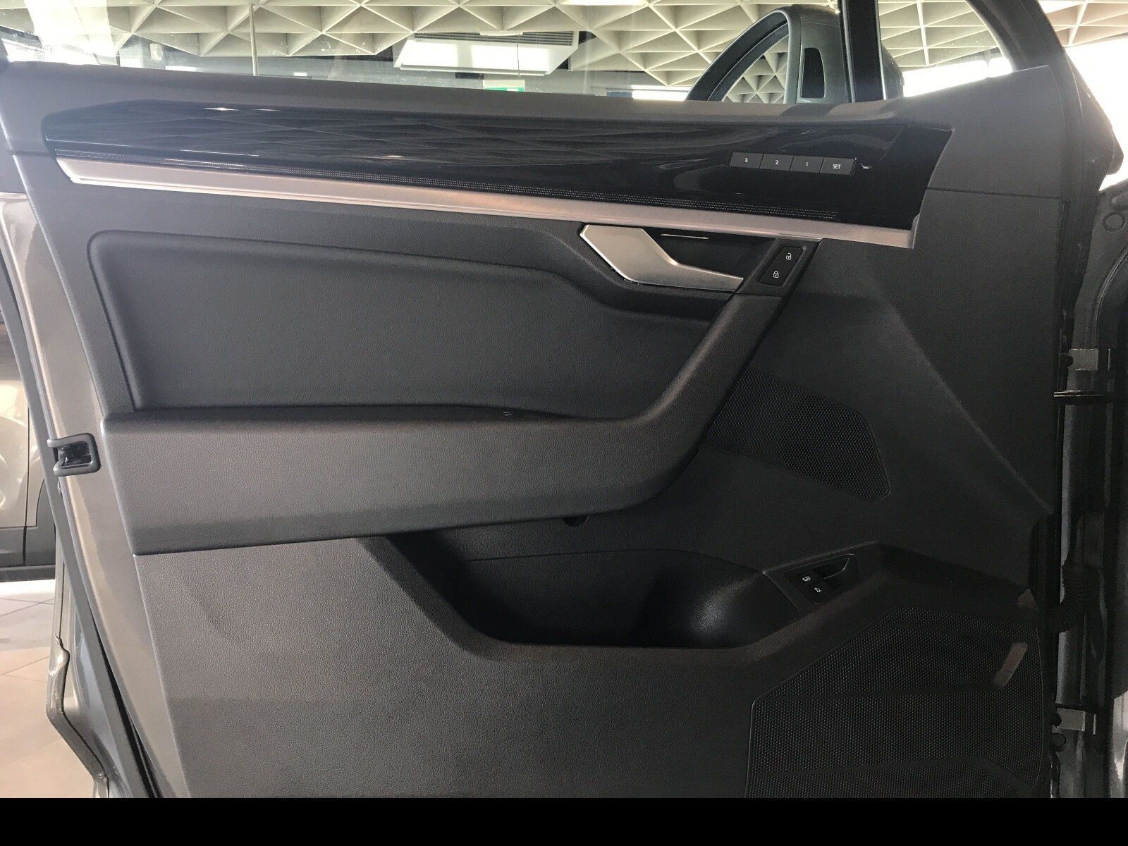 Volkswagen Touareg 3.0 V6 TSI eHybrid Elegance 4M AHK/Pano foto 17