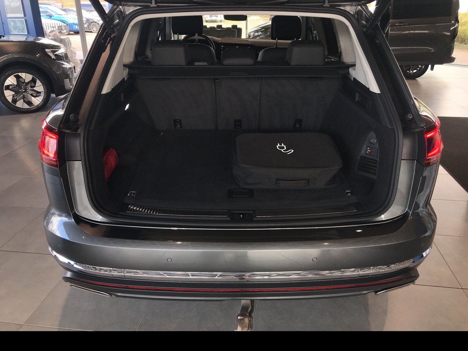 Volkswagen Touareg 3.0 V6 TSI eHybrid Elegance 4M AHK/Pano foto 20