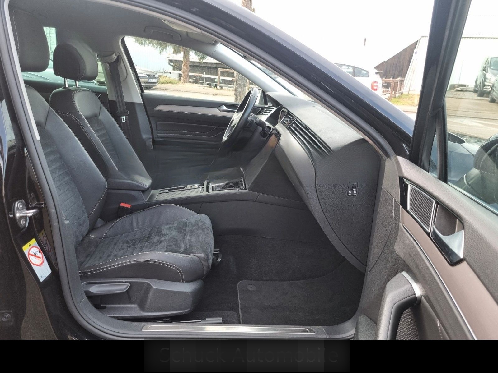 Volkswagen Passat Elegance 1.5TSI Digital R-Line Sportpaket foto 11