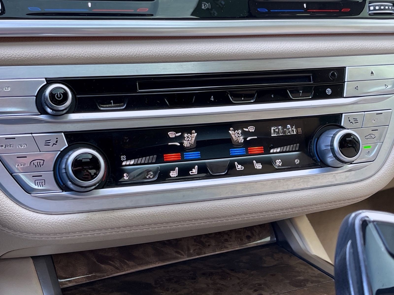 BMW 750i xDrive LUXURY HEADUP MASSAGE LASER GARANTIE foto 44