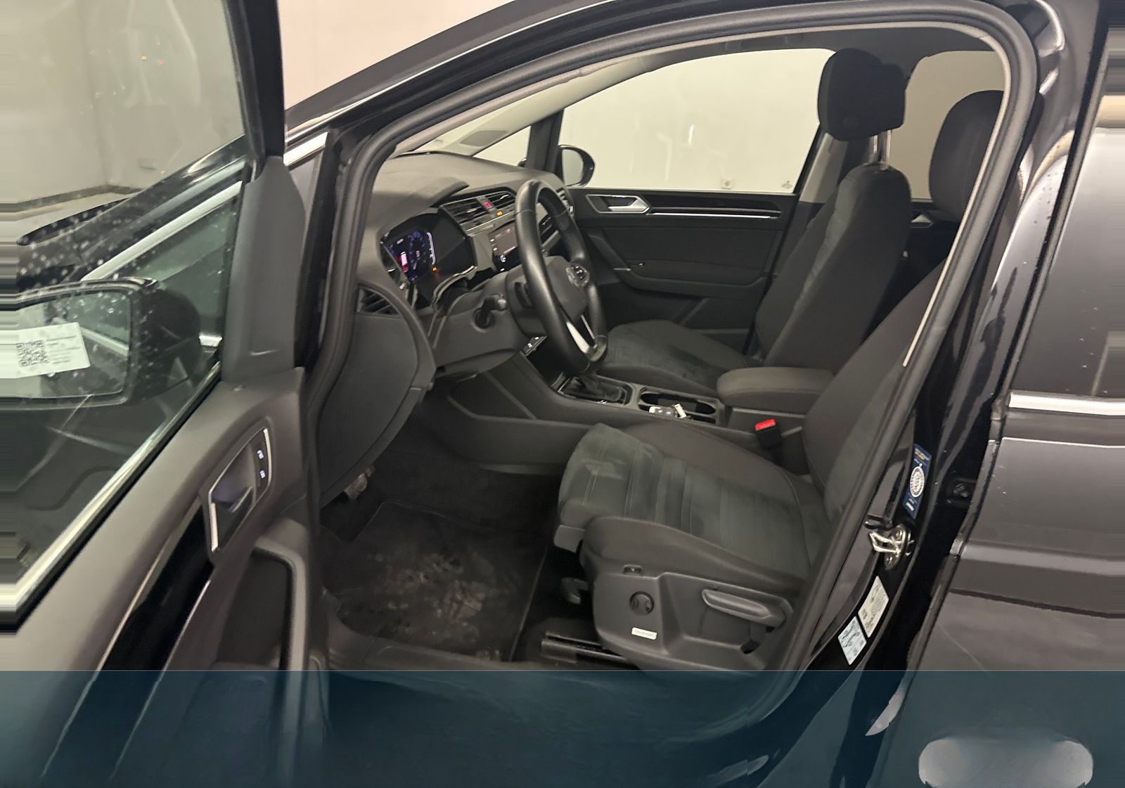 Volkswagen Touran Highline 2.0 TDI SCR DSG foto 9
