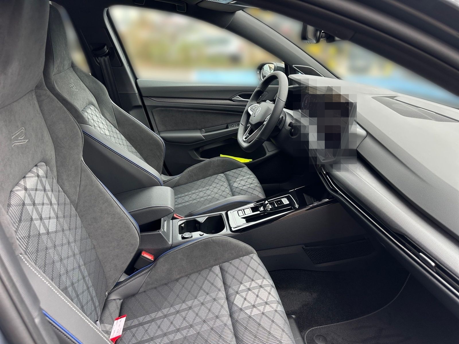 Volkswagen Golf 1.5 l eTSI DSG R-Line LED Kamera PDC LM foto 15