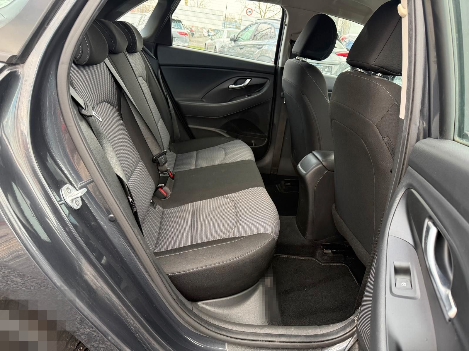 Hyundai i30 1.5 T-GDI Hybrid /KAMERA/TÜV NEU foto 11