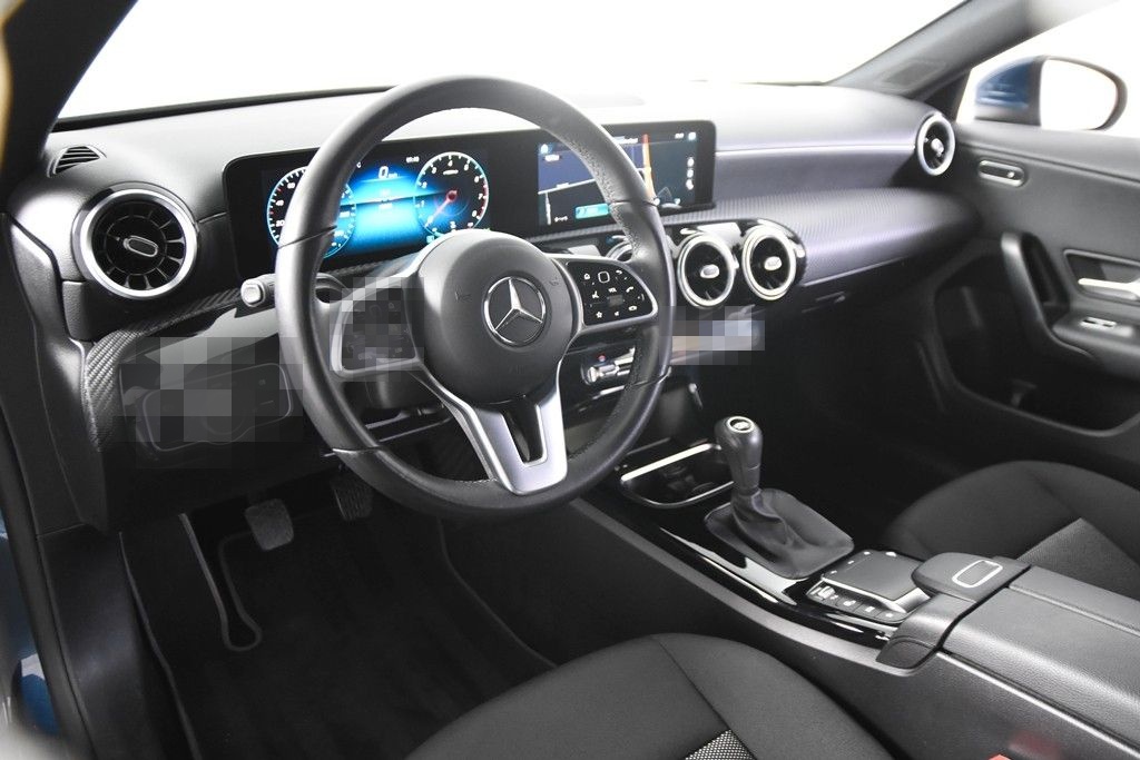 Mercedes-Benz CLA 180 Shooting Brake *1.Hand*Navi*SHZ*Kamera* foto 19