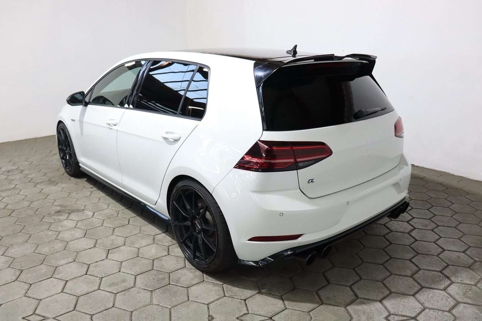 Volkswagen Golf VII R 2.0 TSI ABT 4Motion LED*NAVI*LEDER foto 4
