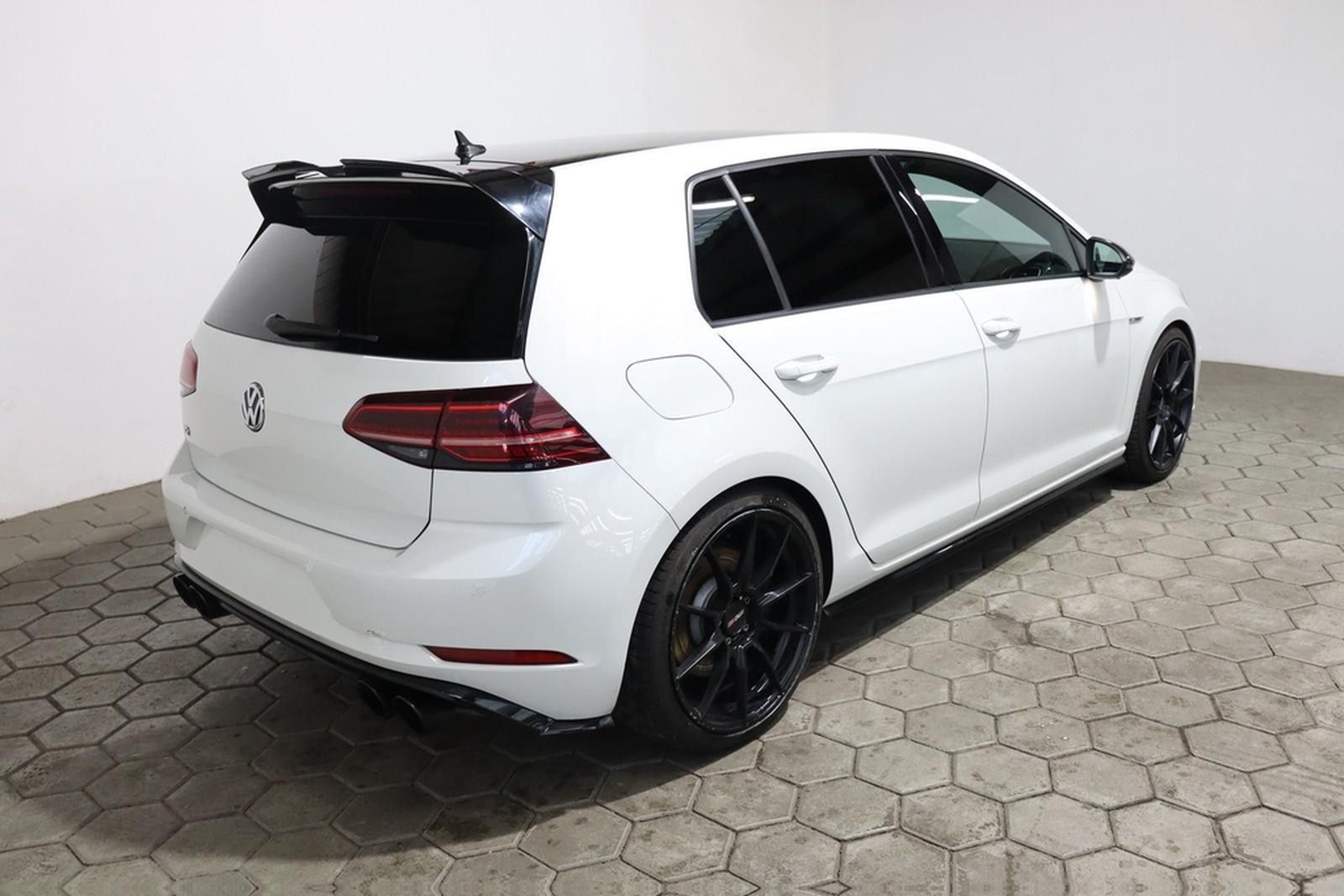 Volkswagen Golf VII R 2.0 TSI ABT 4Motion LED*NAVI*LEDER foto 7