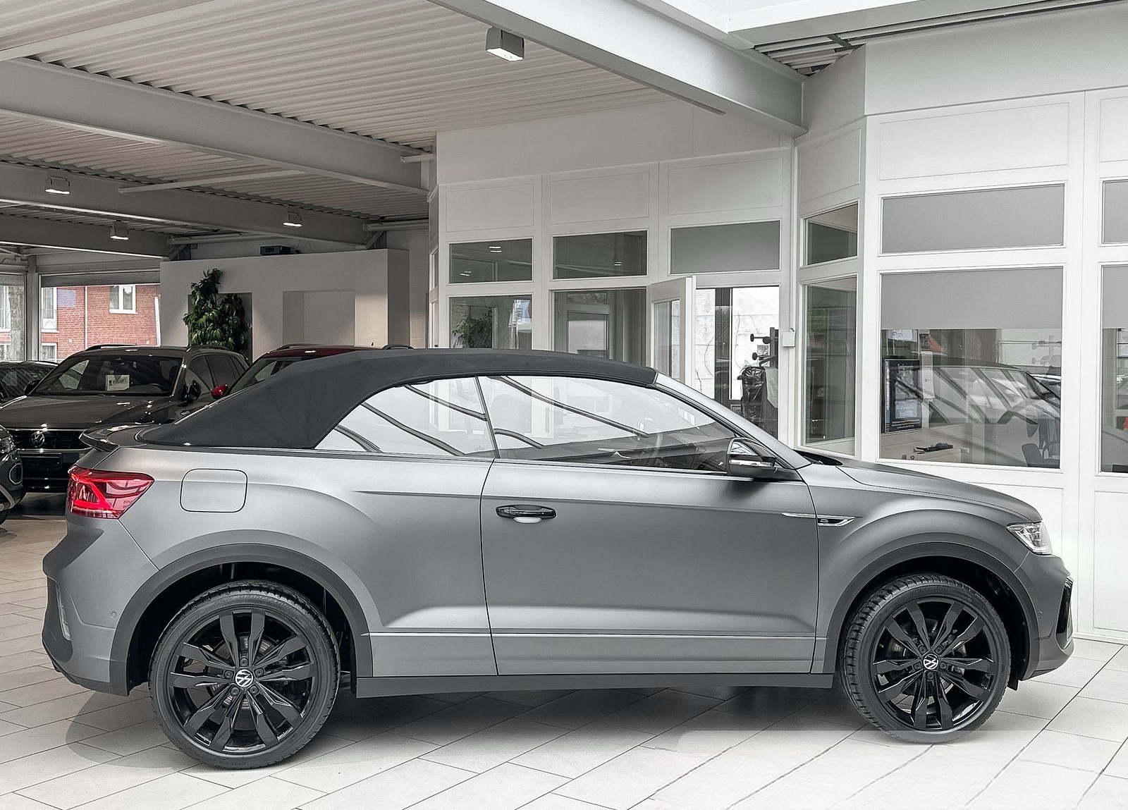 Volkswagen T-Roc Cabriolet R-Line Edition Grey 1.5 TSI OPF foto 5